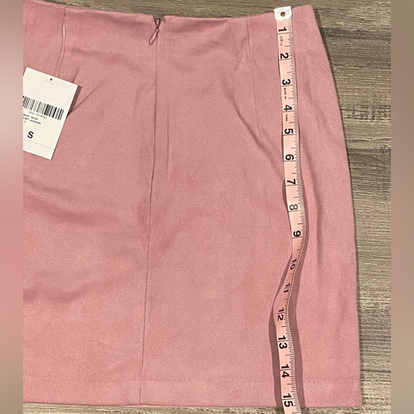Faux suede mini skirt - Picture 4 of 6